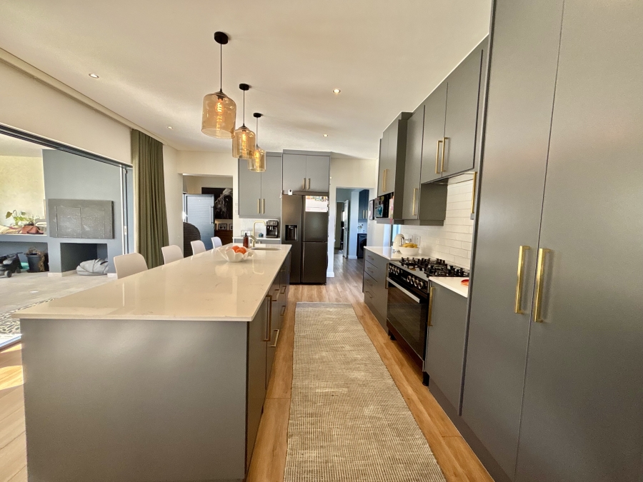 4 Bedroom Property for Sale in Sandown Western Cape